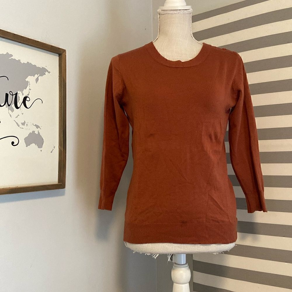 Modcloth Rust Orange 3/4 Sleeve Knit Button Shoulder Sweater Size Medium - Picture 1 of 10